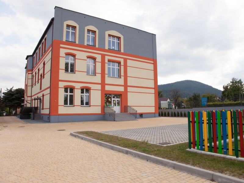Zagospodarowanie i modernizacja przedszkola w Buczkowicach - zdjęcie32