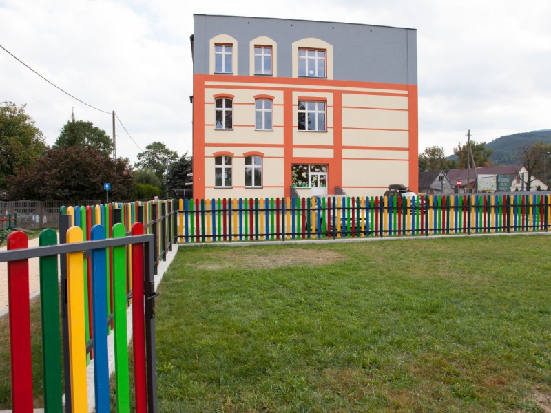 Zagospodarowanie i modernizacja przedszkola w Buczkowicach - zdjęcie28